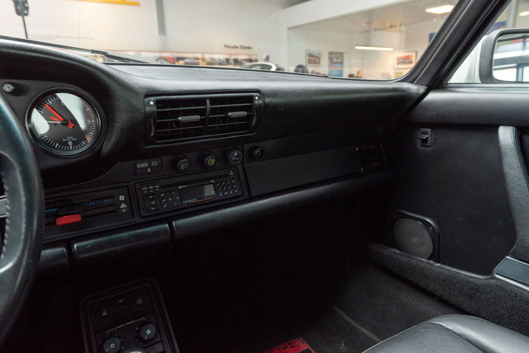 Porsche 911 Turbo 3.3