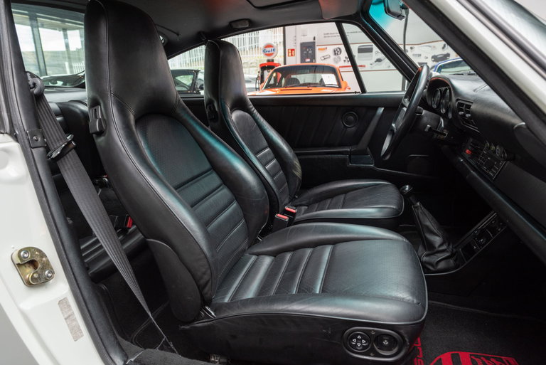 Porsche 911 Turbo 3.3