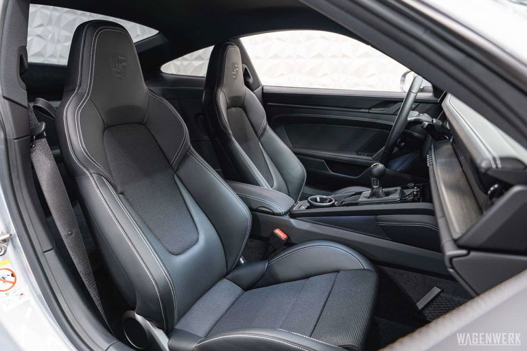 Porsche 992 GT3 Touring