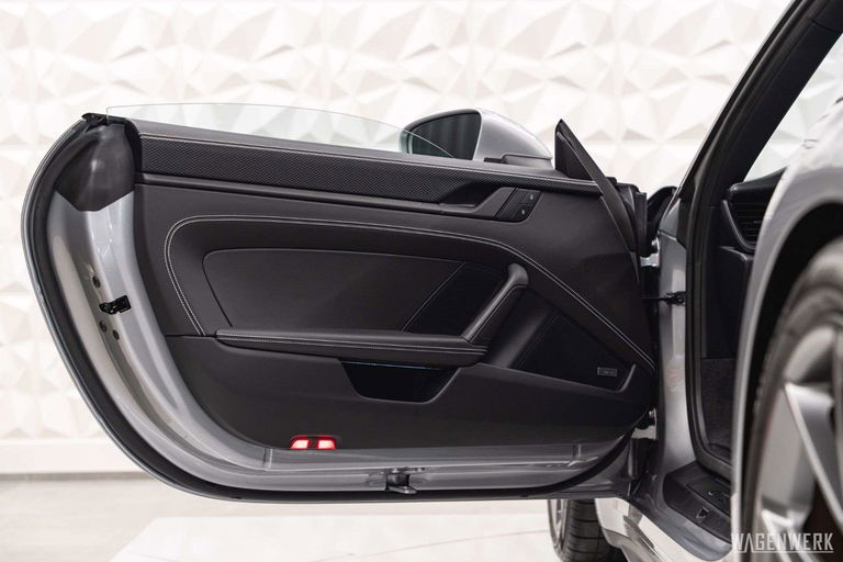 Porsche 992 GT3 Touring