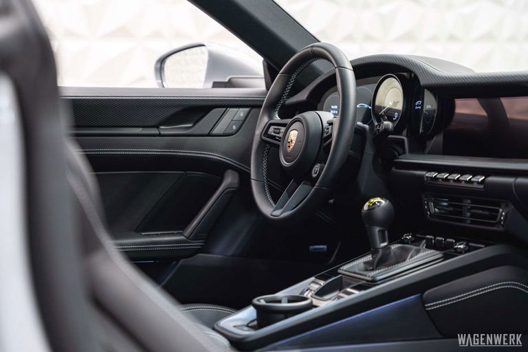 Porsche 992 GT3 Touring