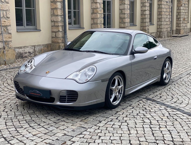 Porsche 996 Carrera 