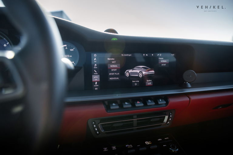 Porsche 992 Carrera 4S