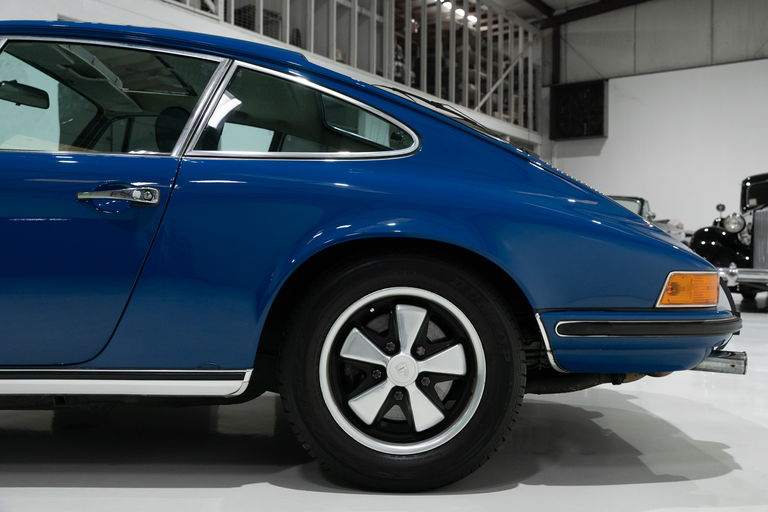 Porsche 911 E