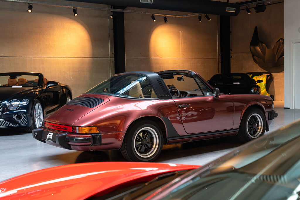 Porsche 911 Carrera 3.2