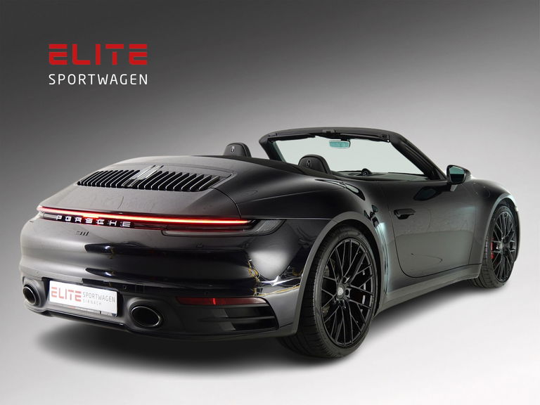 Porsche 992 Carrera 4S