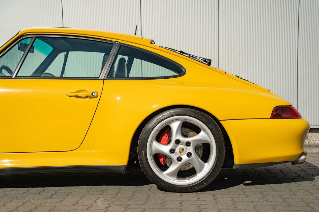 Porsche 993 Carrera 4S