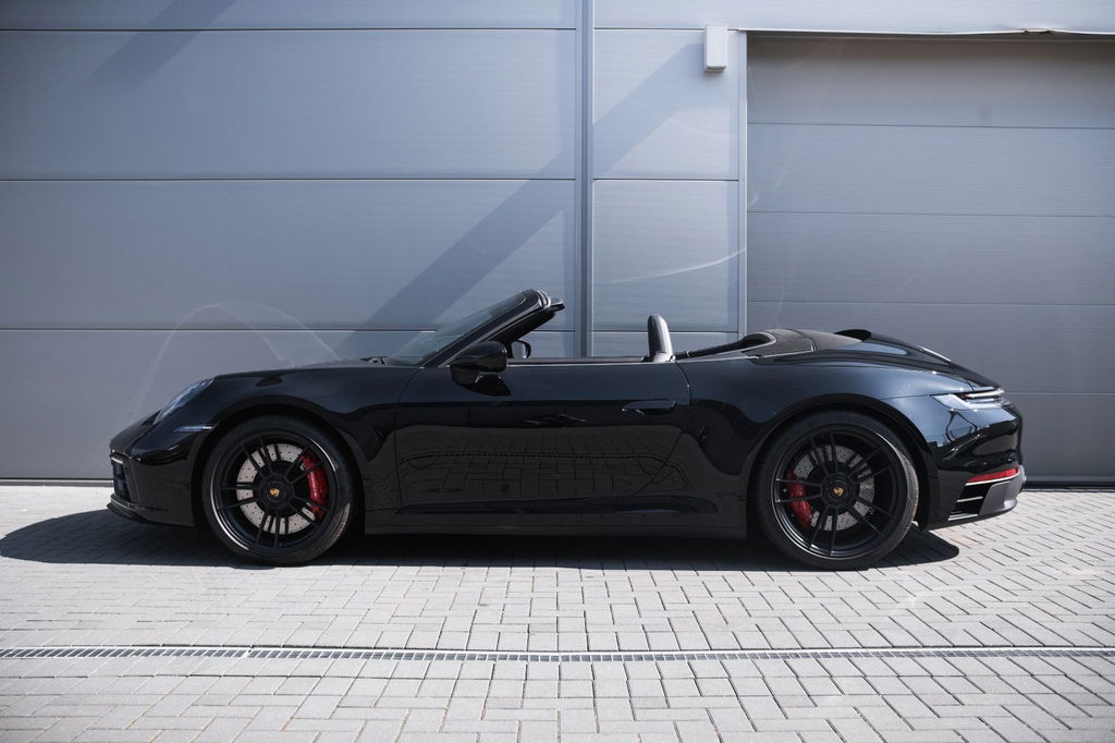 Porsche 992 Carrera GTS