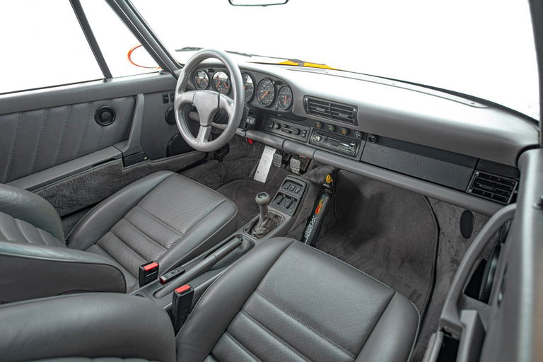 Porsche 964 Carrera 4