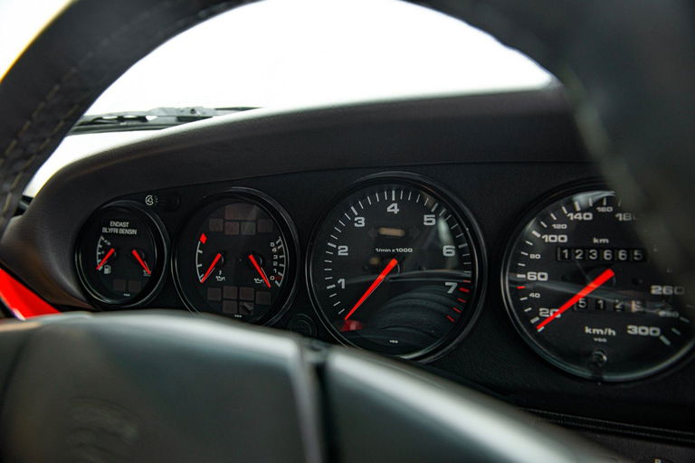 Porsche 964 Carrera 4