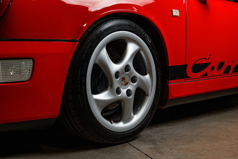 Porsche 964 Carrera 4