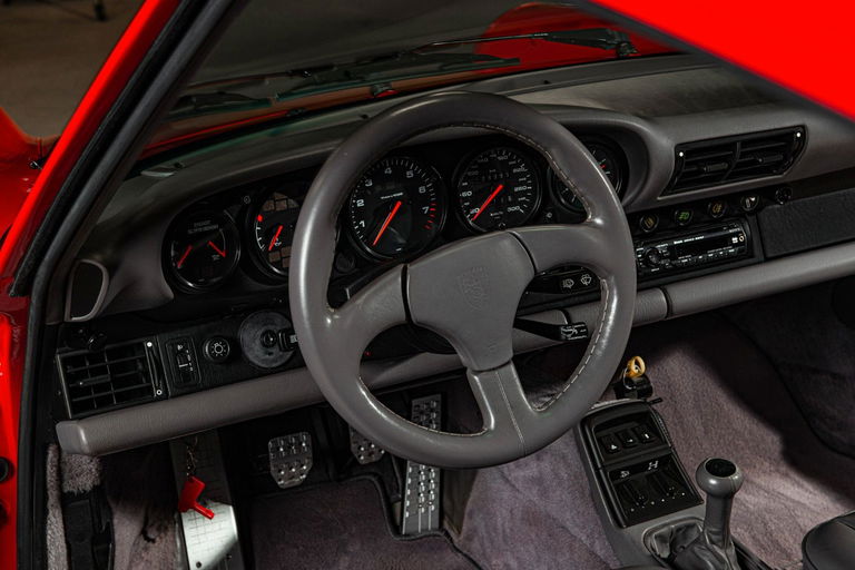 Porsche 964 Carrera 4