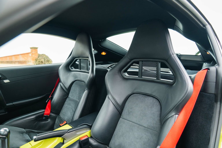 Porsche 987 Cayman R