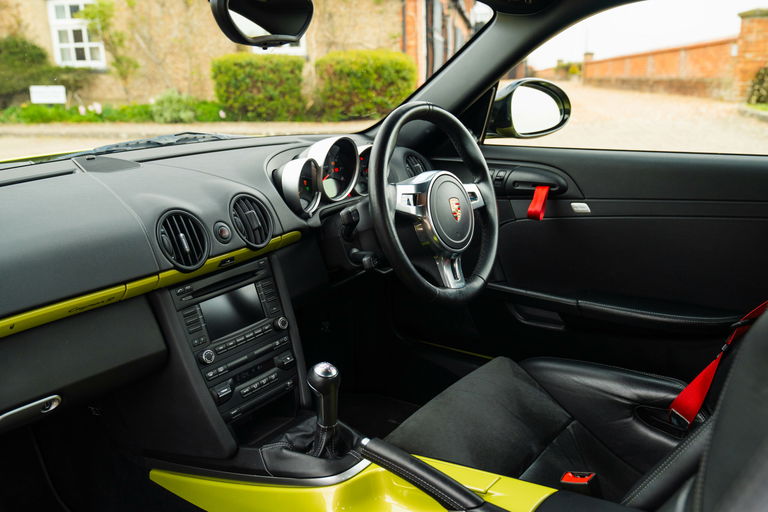 Porsche 987 Cayman R