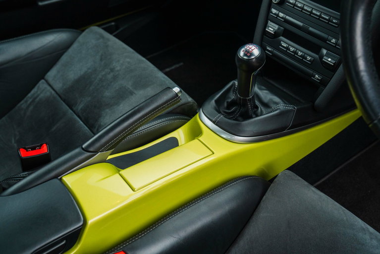 Porsche 987 Cayman R