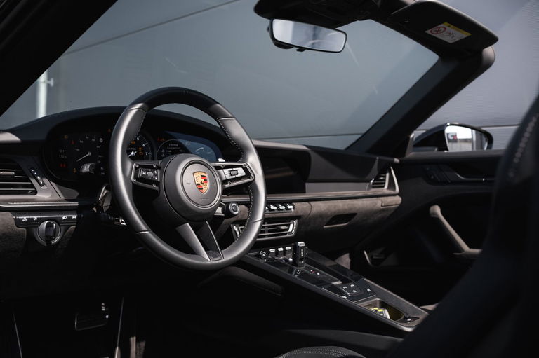 Porsche 992 Carrera GTS