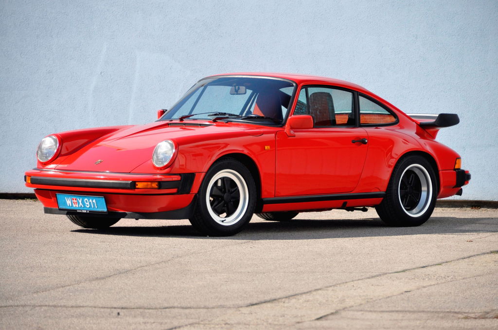 Porsche 911 Carrera 3.2 Clubsport