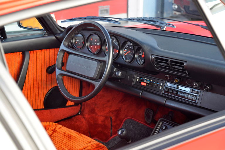 Porsche 911 Carrera 3.2 Clubsport