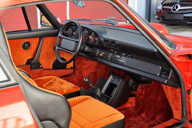 Porsche 911 Carrera 3.2 Clubsport