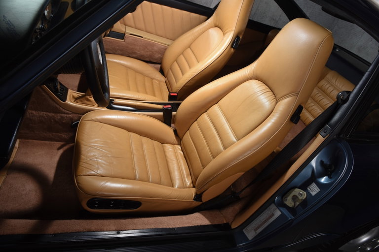 Porsche 964 Carrera 4