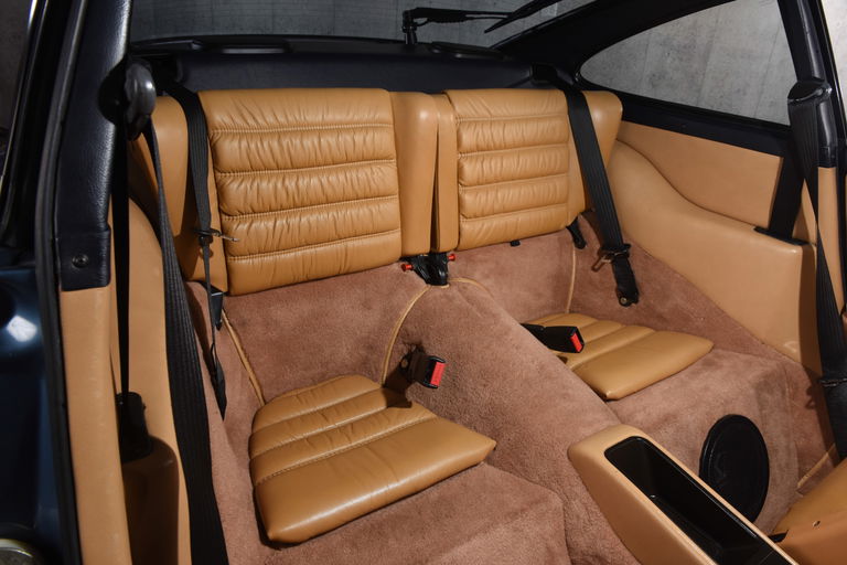 Porsche 964 Carrera 4