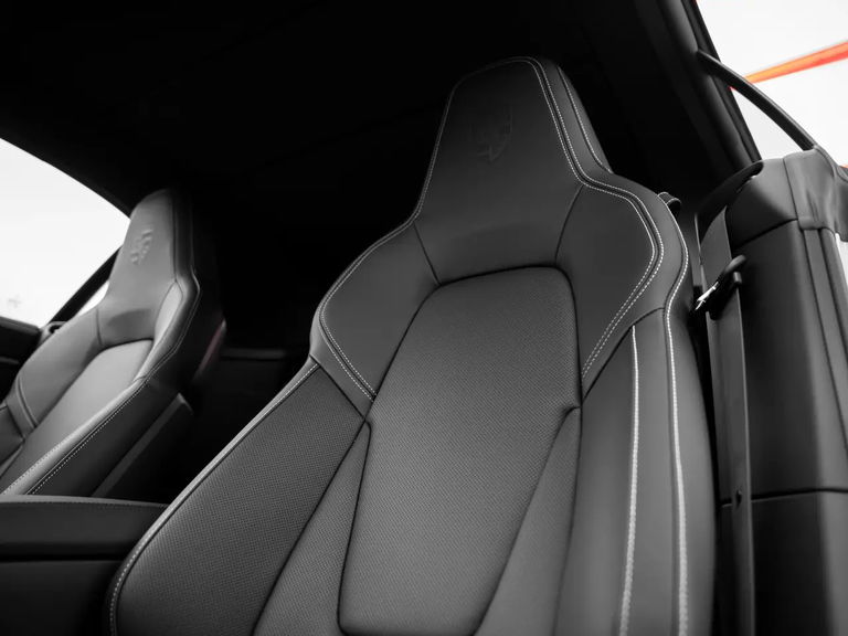 Porsche 992.2 Carrera