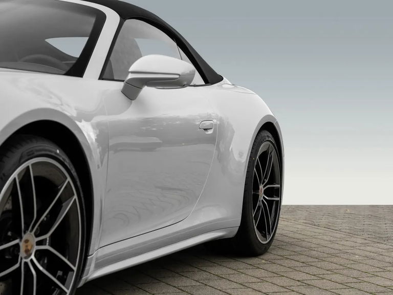 Porsche 992.2 Carrera