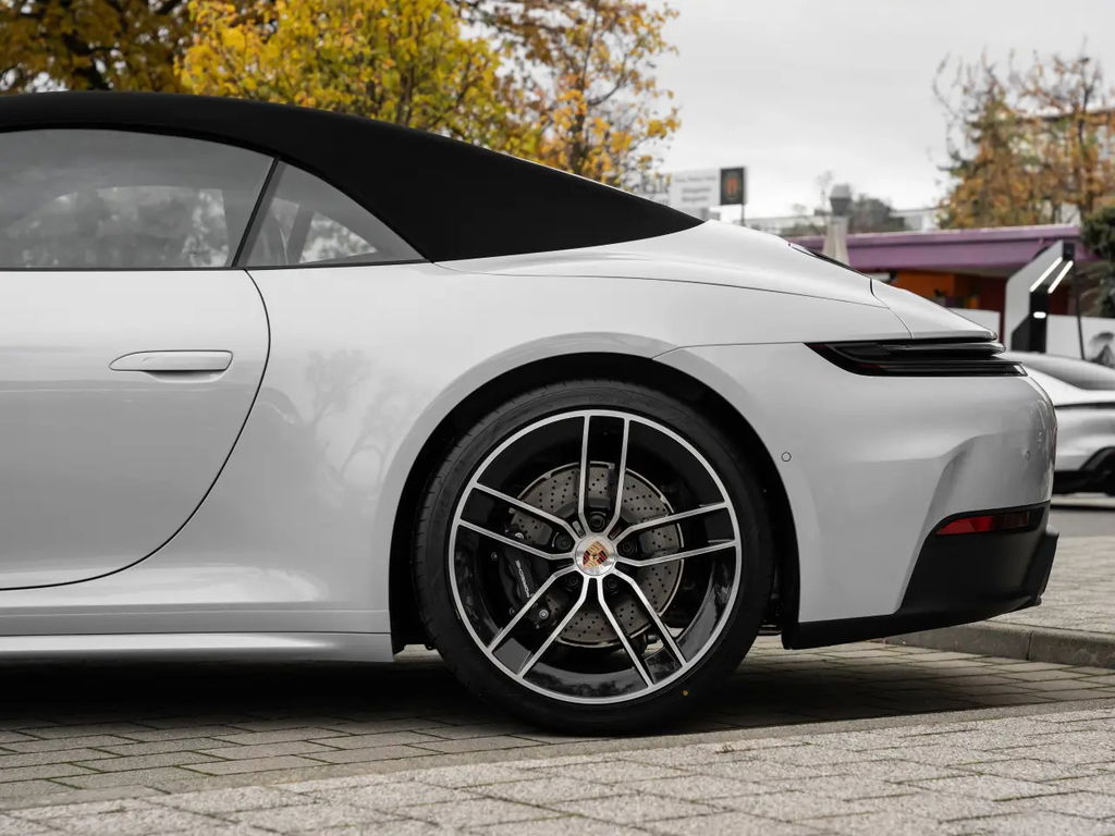 Porsche 992.2 Carrera