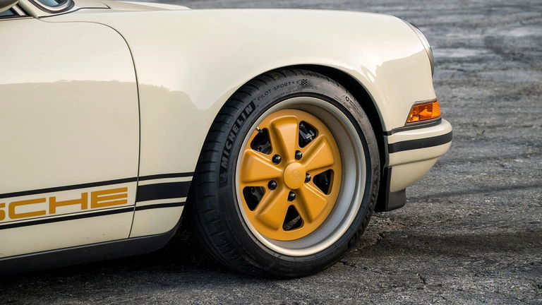 Porsche 911 Reimagined by Singer