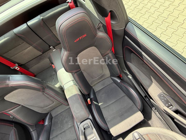 Porsche 992 Carrera GTS