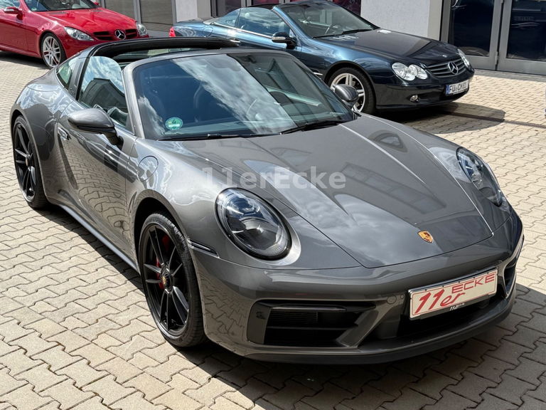 Porsche 992 Carrera GTS