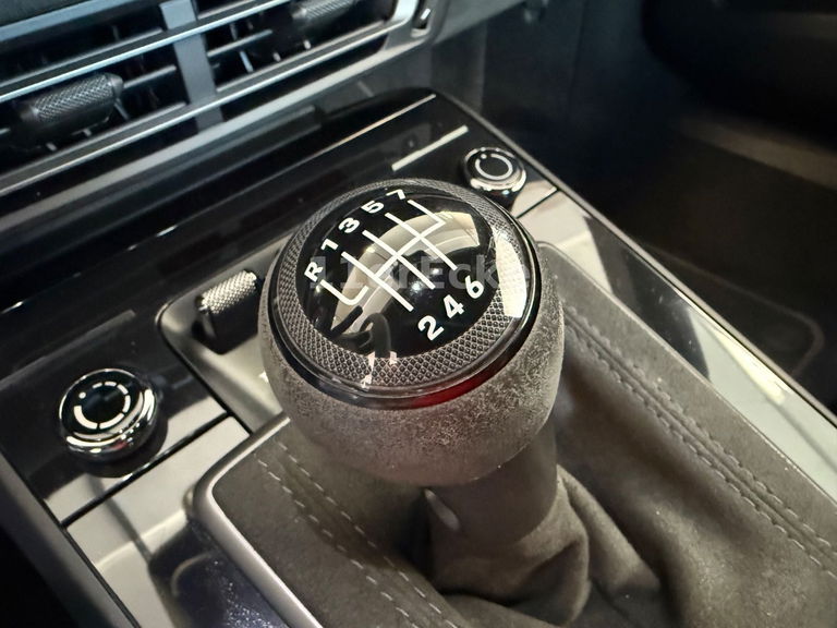 Porsche 992 Carrera GTS