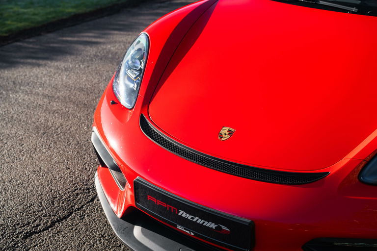 Porsche 718 Cayman GT4