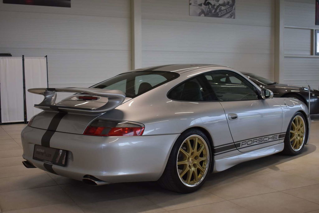 Porsche 996 Carrera