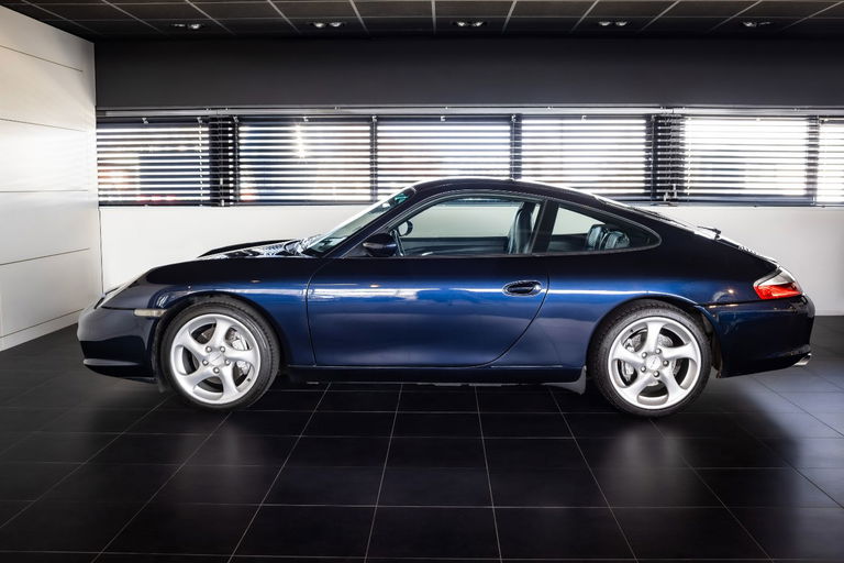 Porsche 996 Carrera 4