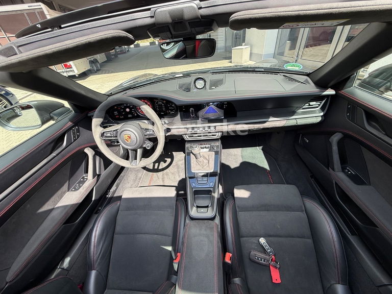 Porsche 992 Carrera GTS