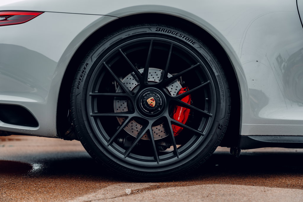 Porsche 991.2 Carrera GTS