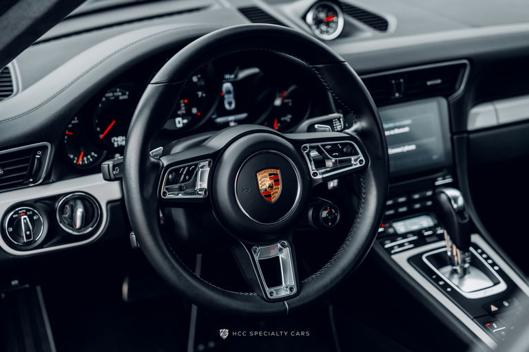 Porsche 991.2 Carrera GTS