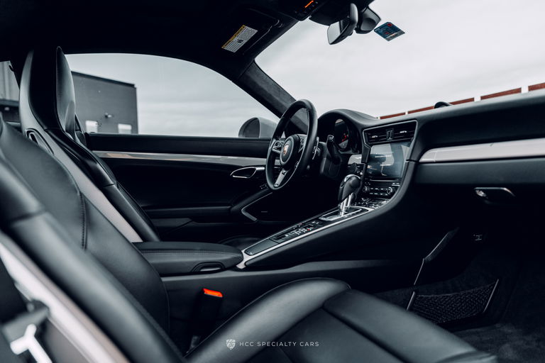 Porsche 991.2 Carrera GTS