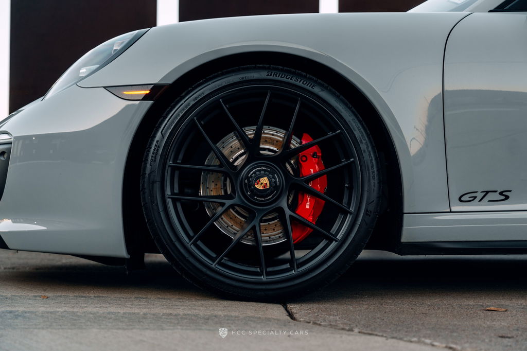 Porsche 991.2 Carrera GTS