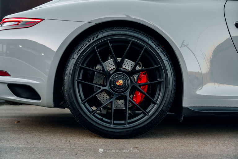 Porsche 991.2 Carrera GTS