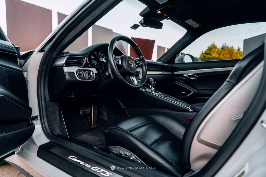 Porsche 991.2 Carrera GTS