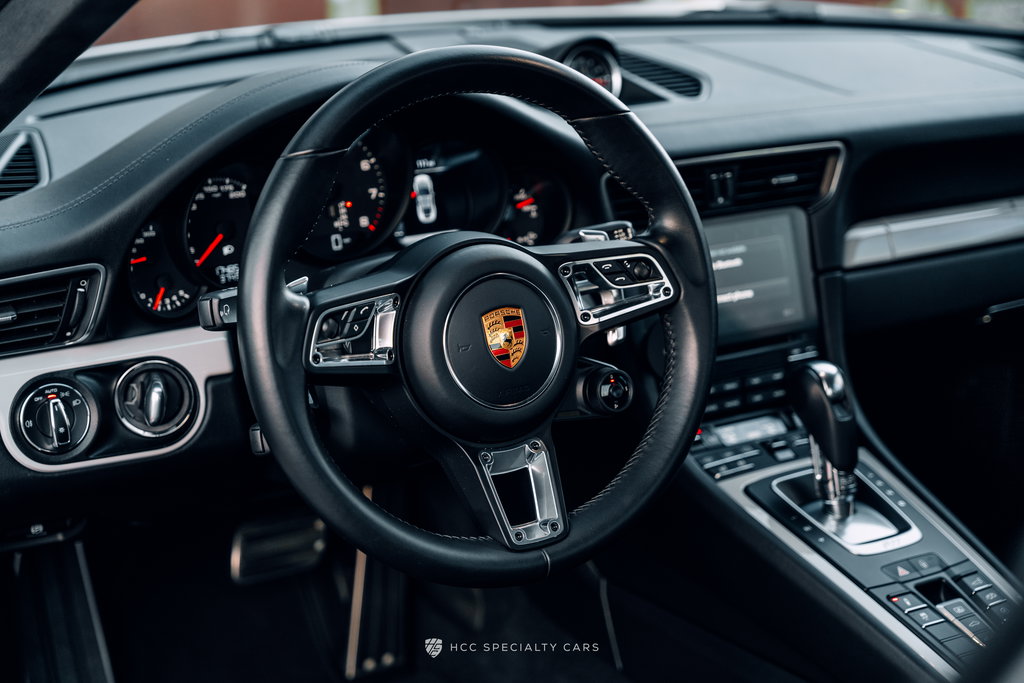 Porsche 991.2 Carrera GTS