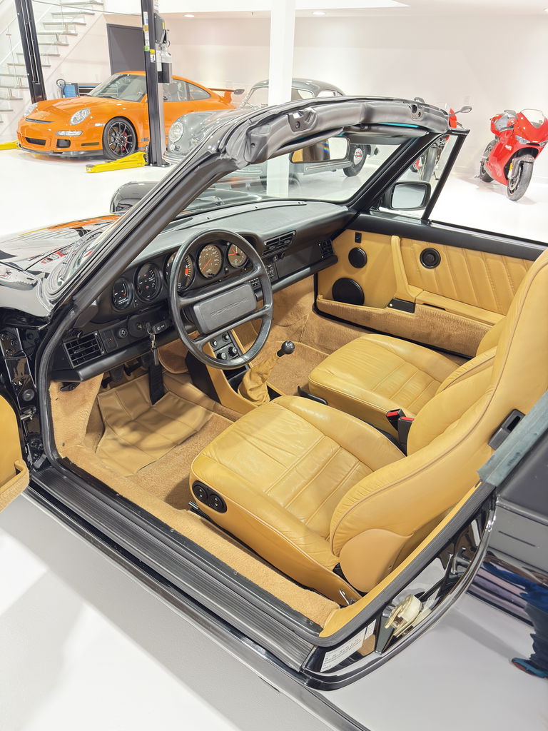 Porsche 911 Carrera 3.2