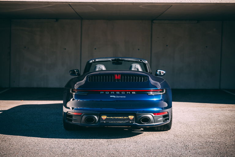 Porsche 992 Carrera