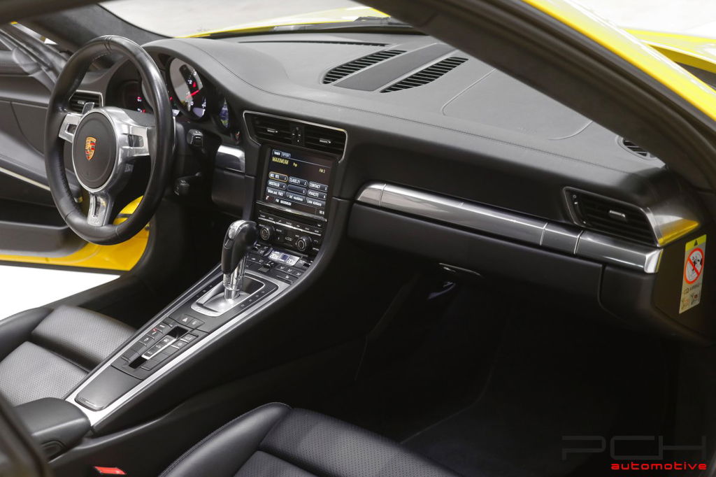 Porsche 991 Carrera