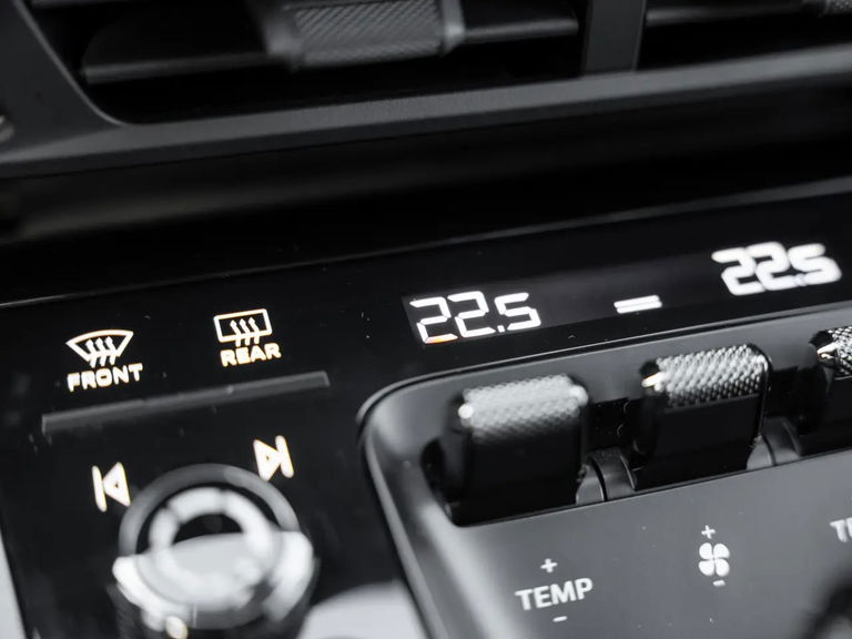 Porsche 992.2 Carrera