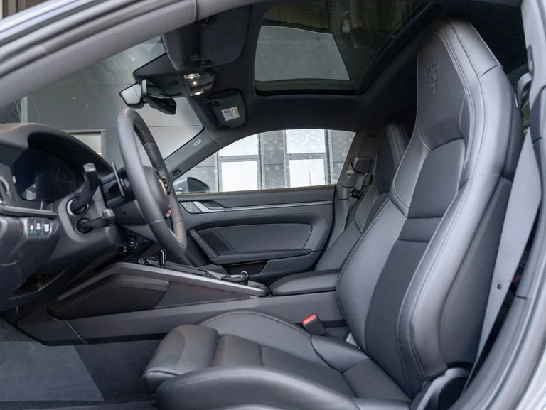 Porsche 992.2 Carrera
