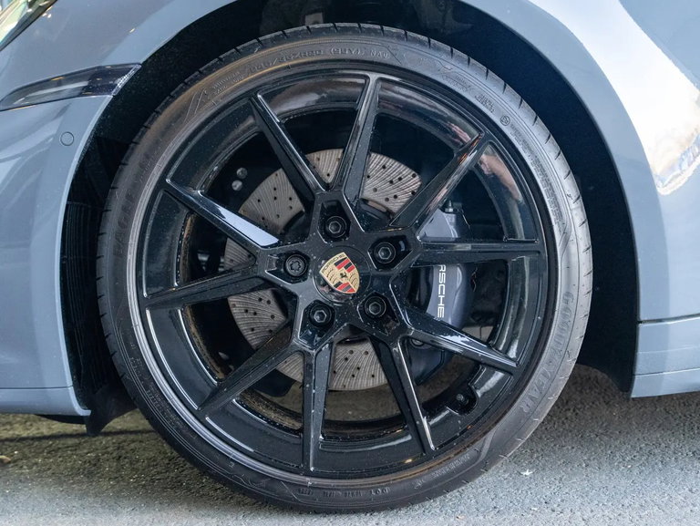 Porsche 992.2 Carrera