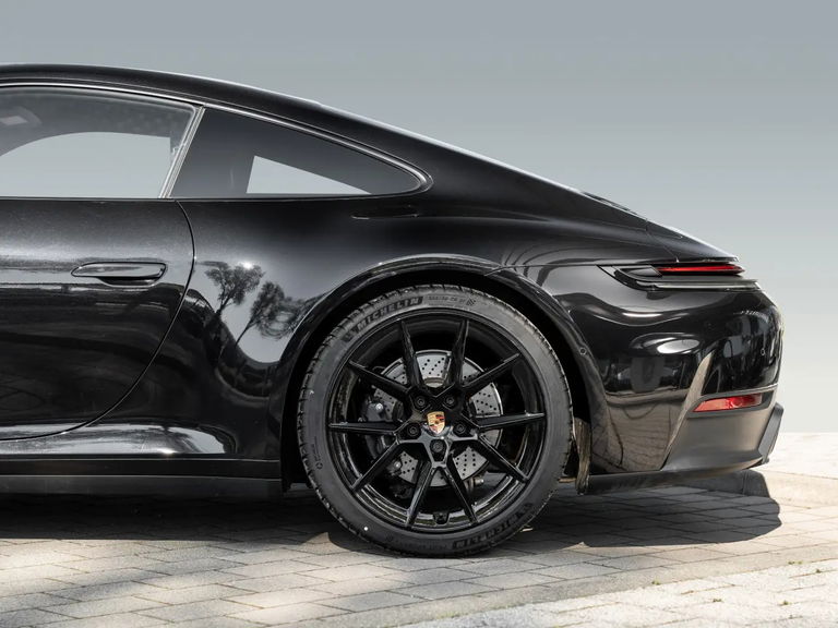 Porsche 992.2 Carrera